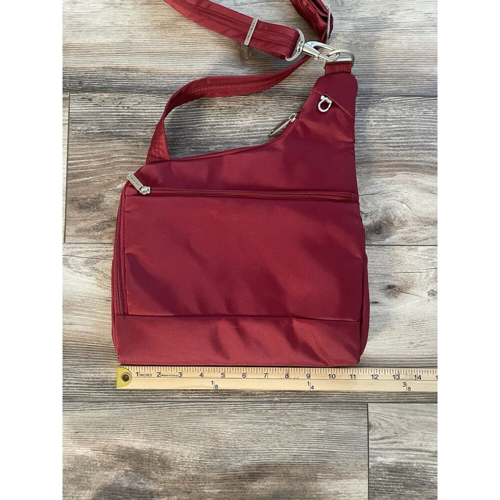 Travelon Anti-Theft Red Leather Crossbody Sling Bag Heritage Organizer Travel - Picture 7 of 10